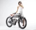 100/e-classic-with-model-1-innovative-design-Alessandro-Tartarini1.jpg